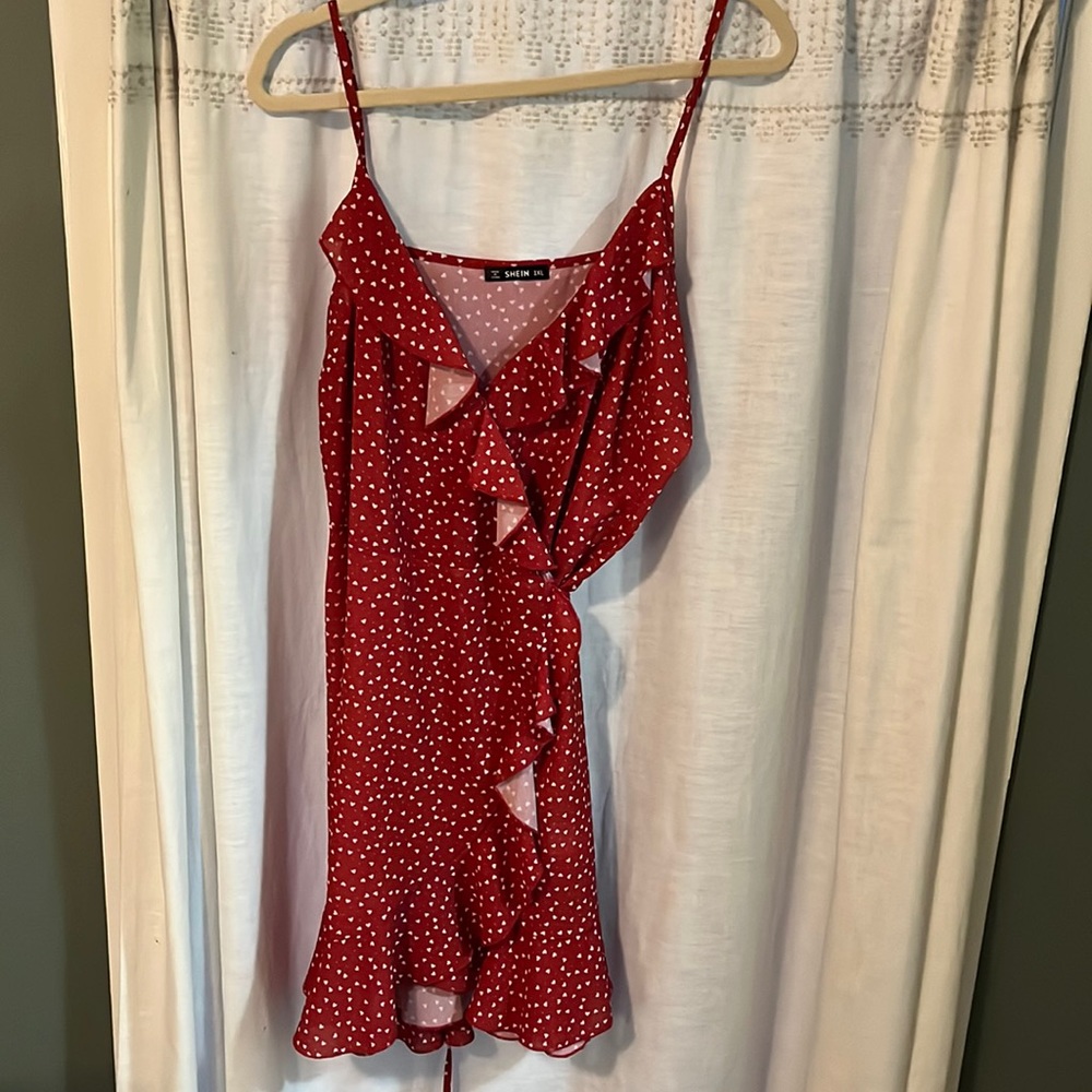 Tie waist heart pattern dress